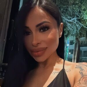 Meet your Posher, Magaly